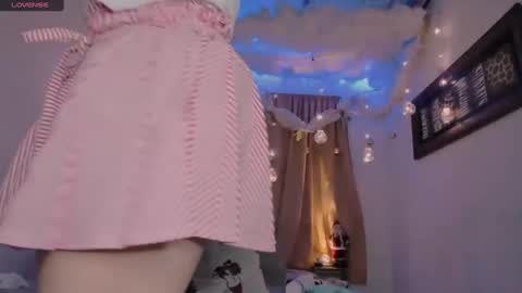 Snapshot of lauu_g chatting on 12-18-24, 07:36 Lauu G online show from 12-18-24, 07:36