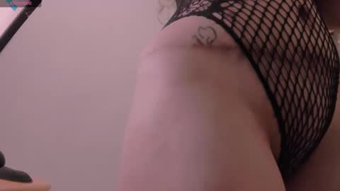 Snapshot of lauu_g chatting on 01-03-25, 03:49 Lauu G online show from 01-03-25, 03:49