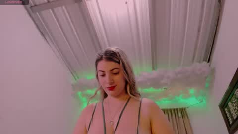 Snapshot of lauu_g chatting on 01-08-25, 03:40 Lauu G online show from 01-08-25, 03:40