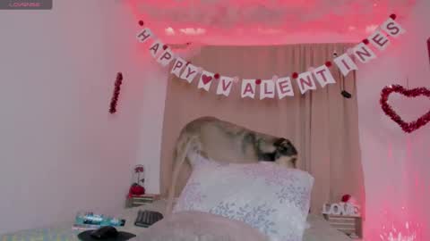 Snapshot of lauu_g chatting on 02-04-25, 08:24 Lauu G online show from 02-04-25, 08:24