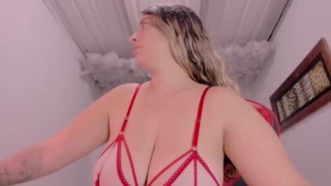 Snapshot of lauu_g chatting on 10-02-25, 09:16 Lauu G online show from 10-02-25, 09:16