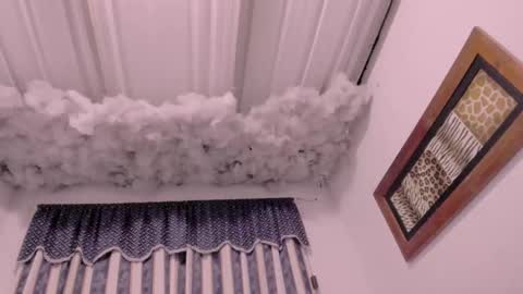 Snapshot of lauu_g chatting on 11-13-25, 09:52 Lauu G online show from 11-13-25, 09:52