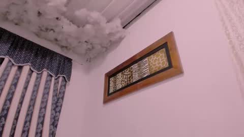 Snapshot of lauu_g chatting on 12-05-25, 09:51 Lauu G online show from 12-05-25, 09:51