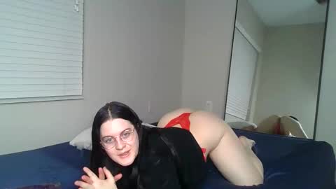 lauvlylu online show from 03-18-26, 08:06