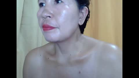 Snapshot of lavine1983 chatting on 04-23-26, 12:45 lavine1983 online show from 04-23-26, 12:45