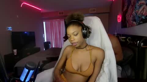 Snapshot of lawzroom chatting on 12-08-24, 07:11 law online show from 12-08-24, 07:11