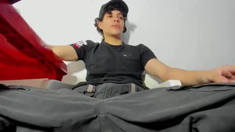 Snapshot of lax777_ chatting on 09-26-25, 11:36 ZAmbrano online show from 09-26-25, 11:36