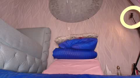 Snapshot of lay_madison chatting on 01-20-25, 10:59 Lay Madison online show from 01-20-25, 10:59