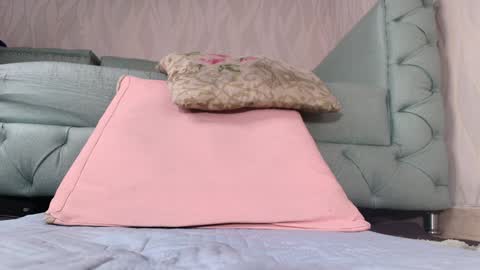 Snapshot of lay_madison chatting on 02-06-25, 10:32 Lay Madison online show from 02-06-25, 10:32