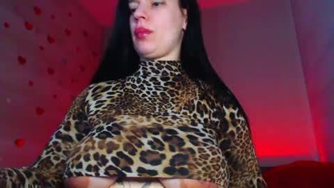 Snapshot of laya_moon chatting on 03-01-26, 01:35 LayaMoon online show from 03-01-26, 01:35