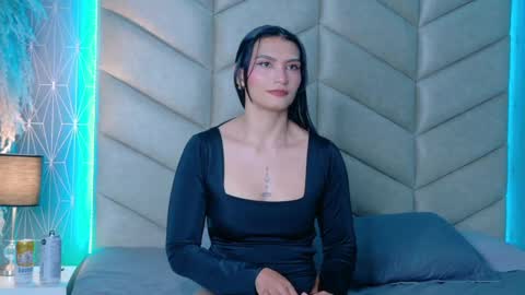 Snapshot of layadoll chatting on 10-07-25, 03:58 laya online show from 10-07-25, 03:58