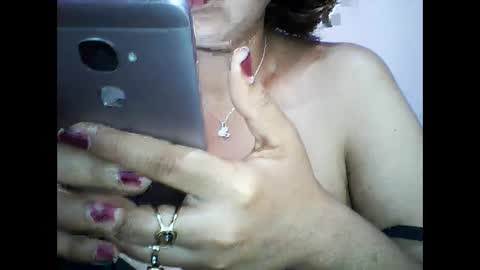 layanah12 online show from 01-08-25, 01:31