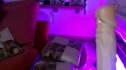 Snapshot of laye19 chatting on 12-03-24, 09:00 Laye19 online show from 12-03-24, 09:00