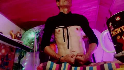 Snapshot of laye19 chatting on 12-06-24, 03:22 Laye19 online show from 12-06-24, 03:22