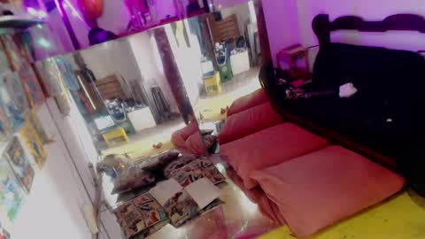 Snapshot of laye19 chatting on 01-31-25, 07:08 Laye19 online show from 01-31-25, 07:08