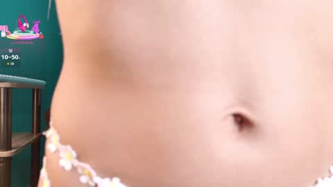 layla_17 online show from 04-14-26, 11:55