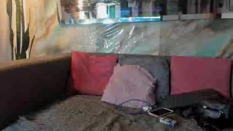 Layla online show from 03-11-25, 01:05