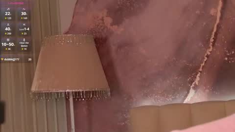 Snapshot of layla_bloom chatting on 04-24-26, 06:10 Your sweet girl-next-door online show from 04-24-26, 06:10