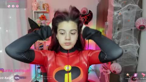 Layla online show from 10-17-25, 02:41