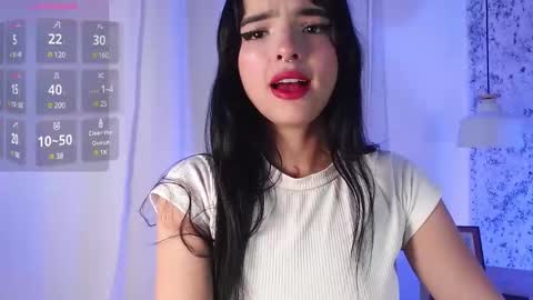 Snapshot of layla_crazybaby chatting on 01-29-25, 06:54 Natalia online show from 01-29-25, 06:54