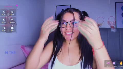 Snapshot of layla_nicols chatting on 01-13-25, 01:17 Layla online show from 01-13-25, 01:17