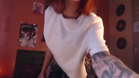 Snapshot of layla_quinn chatting on 07-09-26, 02:43 layla_quinn online show from 07-09-26, 02:43