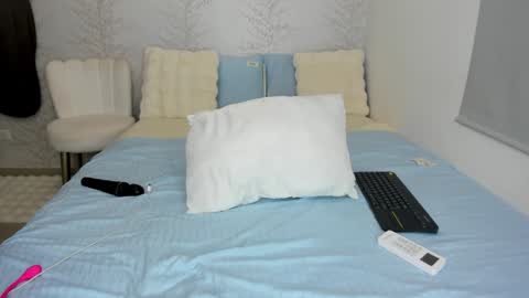 Layla Vanegas online show from 01-09-25, 09:26