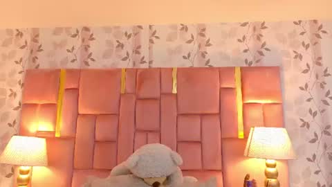 Snapshot of laylaadoll_ chatting on 07-07-26, 07:40 Lau online show from 07-07-26, 07:40