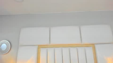 Snapshot of laylaadoll_ chatting on 07-12-26, 01:13 Lau online show from 07-12-26, 01:13