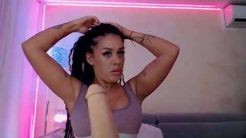 laylacruz online show from 03-06-26, 06:43