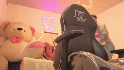 laylafoxy_tay online show from 12-18-25, 03:12