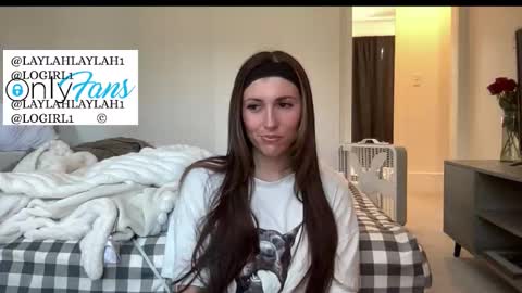 Snapshot of laylahlaylah1 chatting on 12-22-25, 05:32 laylahlaylah1 online show from 12-22-25, 05:32