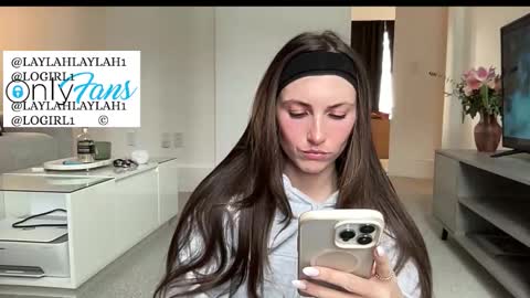 laylahlaylah1 online show from 02-19-26, 04:03