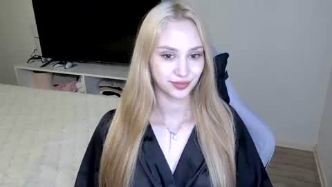Snapshot of laylapretty001 chatting on 06-26-26, 04:39 LaylaPretty001 online show from 06-26-26, 04:39