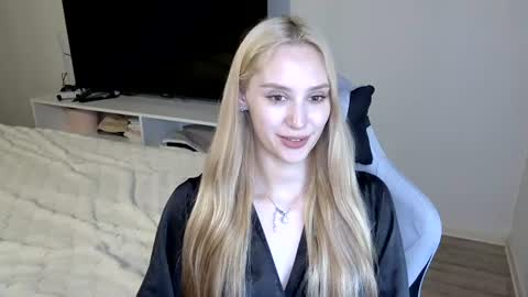 Snapshot of laylapretty001 chatting on 07-07-26, 07:23 LaylaPretty001 online show from 07-07-26, 07:23