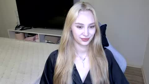 Snapshot of laylapretty001 chatting on 07-16-26, 04:18 LaylaPretty001 online show from 07-16-26, 04:18