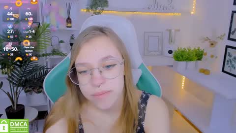 layriantavee online show from 01-29-25, 07:04