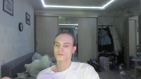 Vladi online show from 03-10-26, 05:29