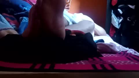 Snapshot of lazyebone chatting on 03-19-26, 10:58 lazyebone online show from 03-19-26, 10:58