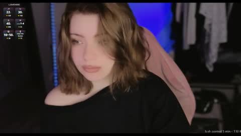 Snapshot of lazylizy chatting on 05-19-26, 01:33 lazy girl Lizzy online show from 05-19-26, 01:33