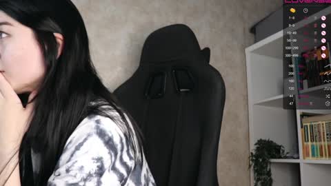 Snapshot of lazynut chatting on 12-10-24, 04:34 Lisa online show from 12-10-24, 04:34