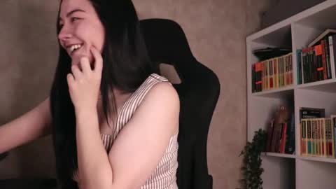 Snapshot of lazynut chatting on 10-26-25, 04:18 Lisa online show from 10-26-25, 04:18