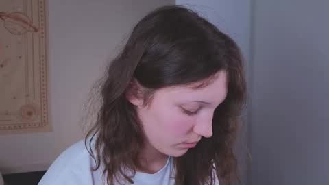 Lea online show from 01-18-26, 05:06