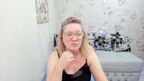 Lea online show from 12-30-24, 11:37