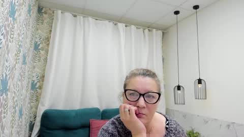 Lea online show from 04-04-26, 05:06