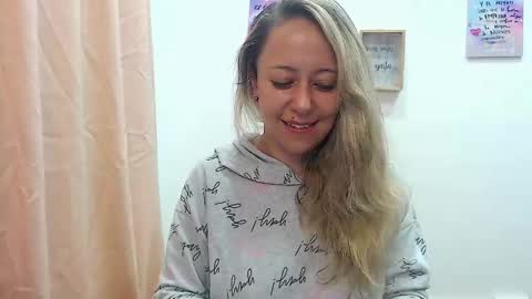 leah_susman online show from 12-05-24, 01:47