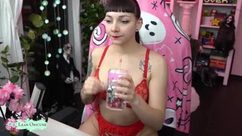 Leah online show from 10-30-25, 08:31