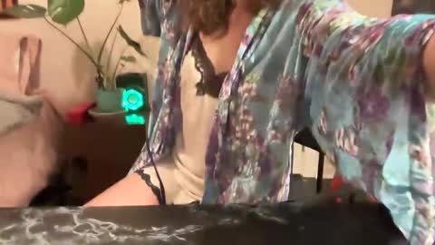 Leah Sparkles online show from 12-03-24, 04:14