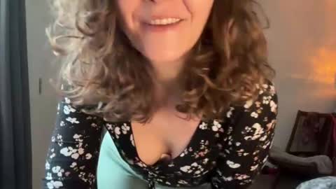 Leah Sparkles online show from 03-22-26, 03:15