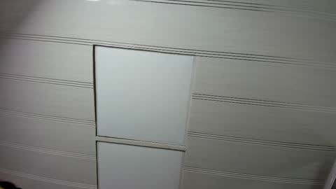 Snapshot of leamoreau__ chatting on 10-19-25, 11:22 leamoreau__ online show from 10-19-25, 11:22